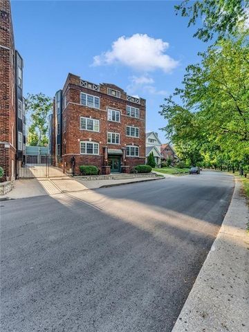 4342 Rockhill Road 3, Kansas City, MO 64110