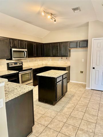 1623 Allen Drive, Cedar Hill, TX 75104
