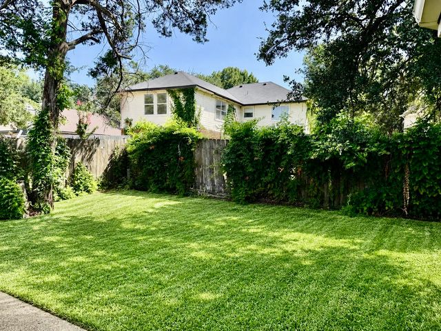 1623 Allen Drive, Cedar Hill, TX 75104