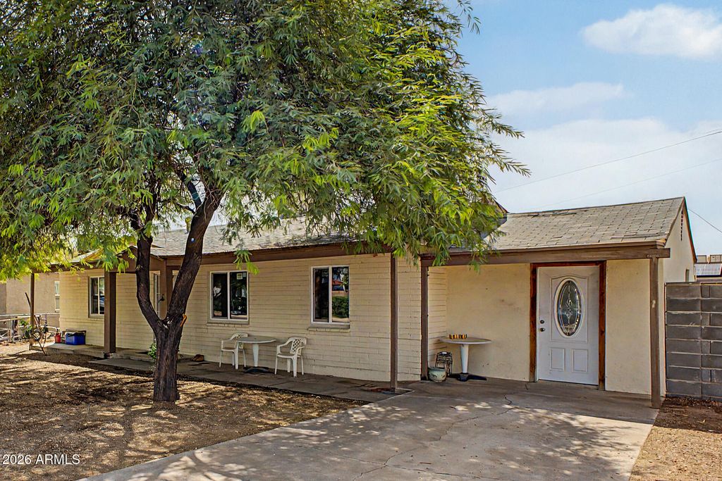 1808 S 18TH Avenue, Phoenix, AZ 85007