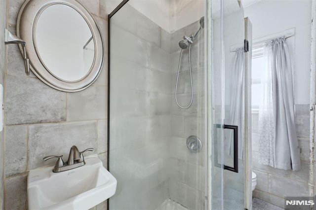 971 Grove Street, Irvington, NJ 07111