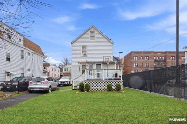 971 Grove Street, Irvington, NJ 07111