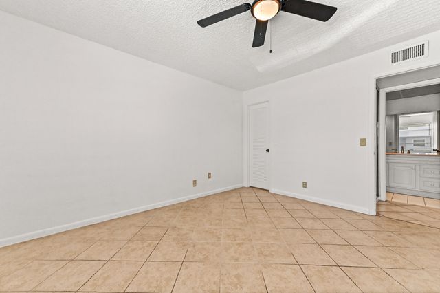 908 Normandy S, Delray Beach, FL 33484