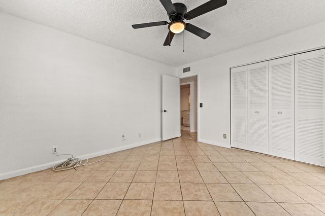 908 Normandy S, Delray Beach, FL 33484