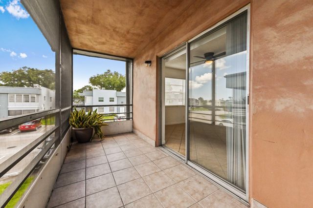 908 Normandy S, Delray Beach, FL 33484