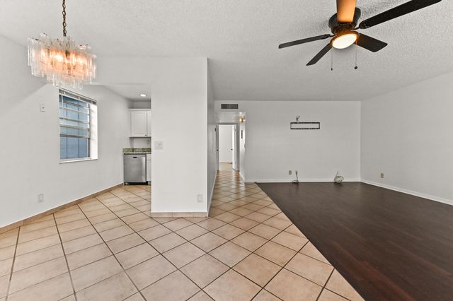 908 Normandy S, Delray Beach, FL 33484