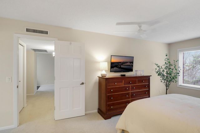 8400 Pennsylvania Road 328, Bloomington, MN 55438