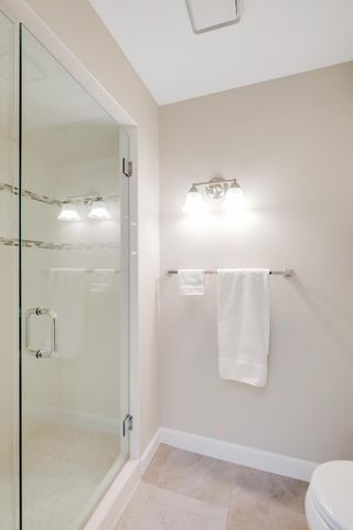 8400 Pennsylvania Road 328, Bloomington, MN 55438