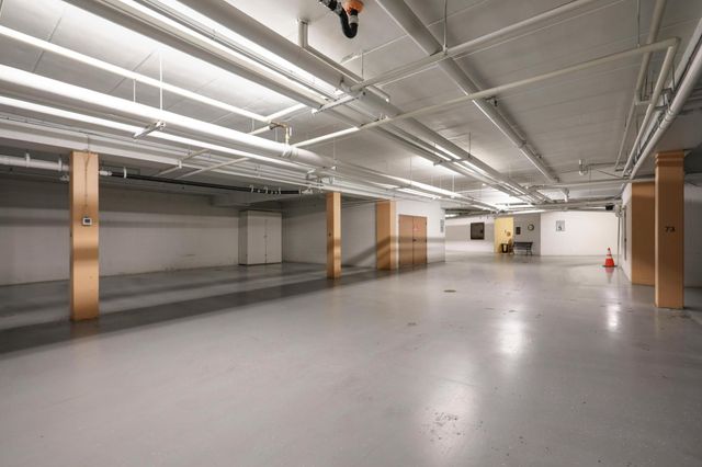 8400 Pennsylvania Road 328, Bloomington, MN 55438