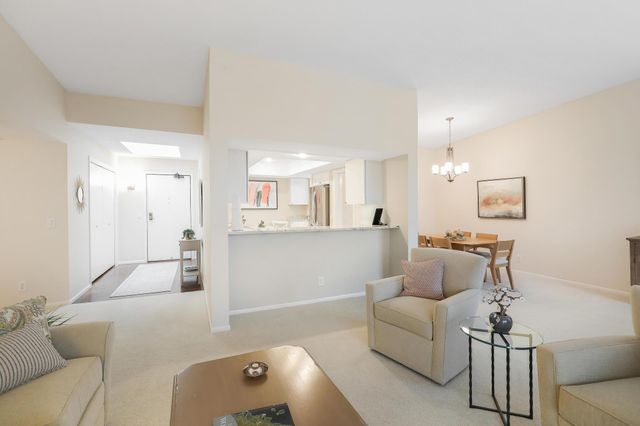 8400 Pennsylvania Road 328, Bloomington, MN 55438