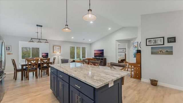 423 Old Glory Drive NE, Alexandria, MN 56308