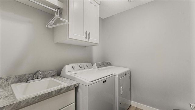 423 Old Glory Drive NE, Alexandria, MN 56308