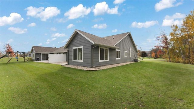 423 Old Glory Drive NE, Alexandria, MN 56308
