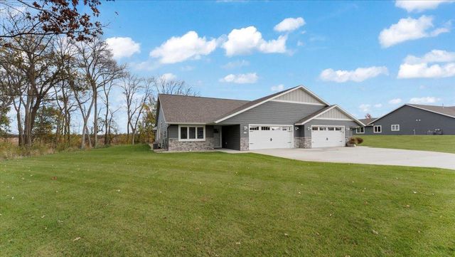 423 Old Glory Drive NE, Alexandria, MN 56308
