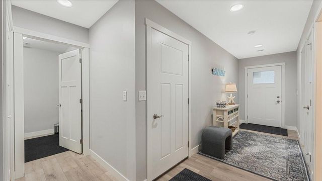 423 Old Glory Drive NE, Alexandria, MN 56308