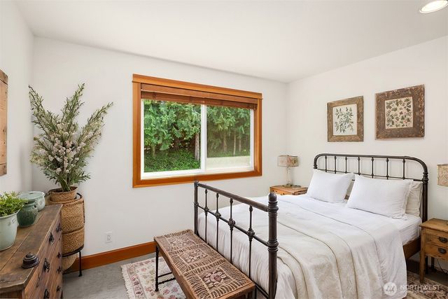 33306 SE 52nd Street, Fall City, WA 98024