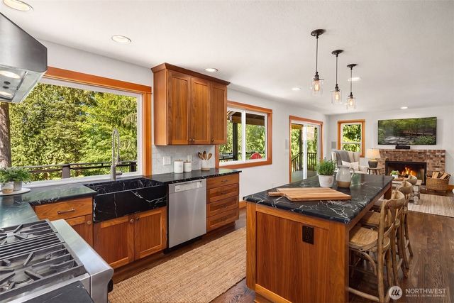 33306 SE 52nd Street, Fall City, WA 98024
