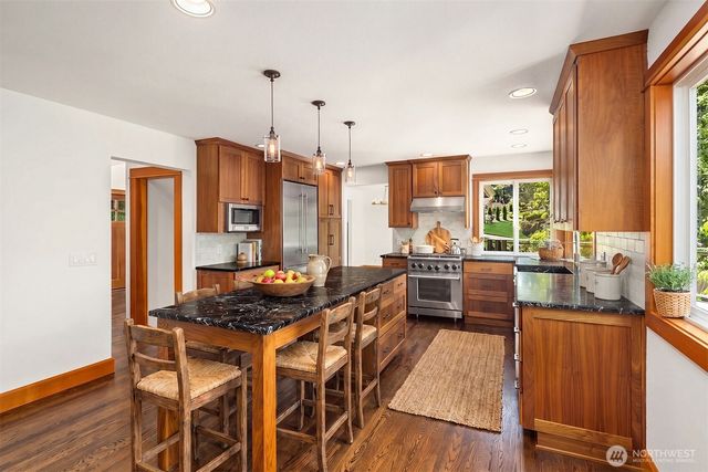 33306 SE 52nd Street, Fall City, WA 98024