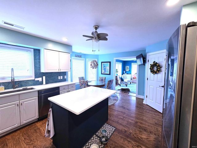 8136 Chardonnay Lane, Fort Wayne, IN 46804