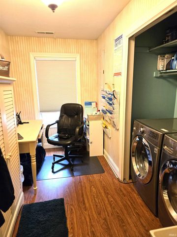 8136 Chardonnay Lane, Fort Wayne, IN 46804