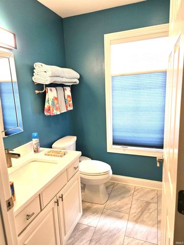 8136 Chardonnay Lane, Fort Wayne, IN 46804