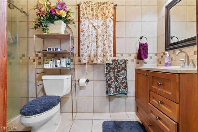 1649 Betz Drive, Akron, OH 44306