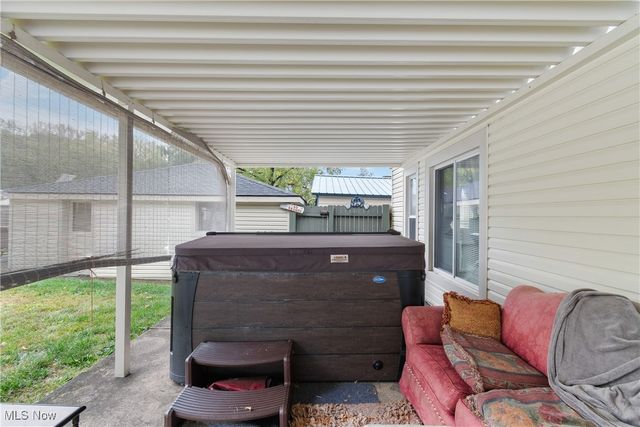 1649 Betz Drive, Akron, OH 44306