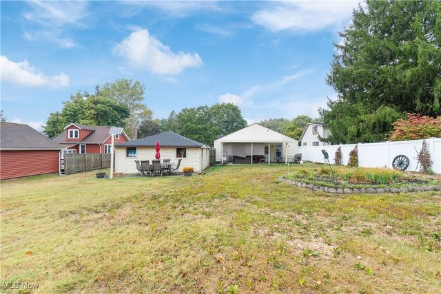 1649 Betz Drive, Akron, OH 44306