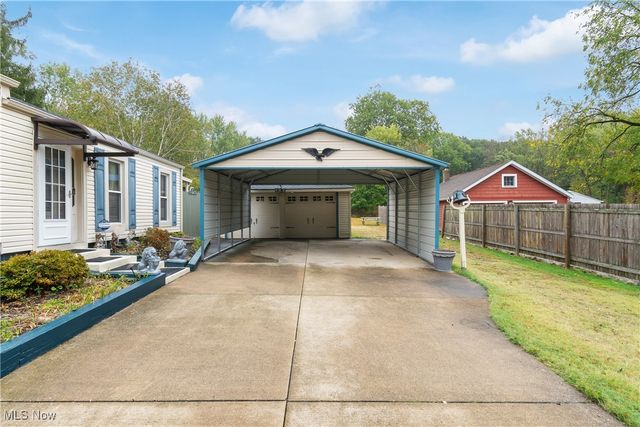 1649 Betz Drive, Akron, OH 44306