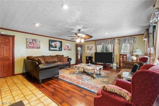 1649 Betz Drive, Akron, OH 44306