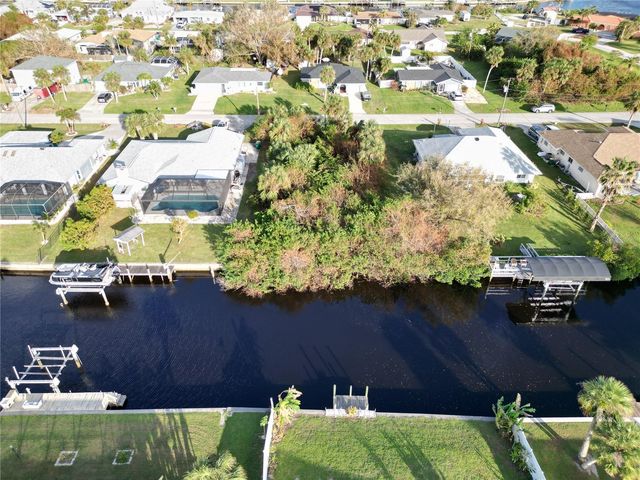 4194 YUCATAN CIRCLE, Port Charlotte, FL 33948