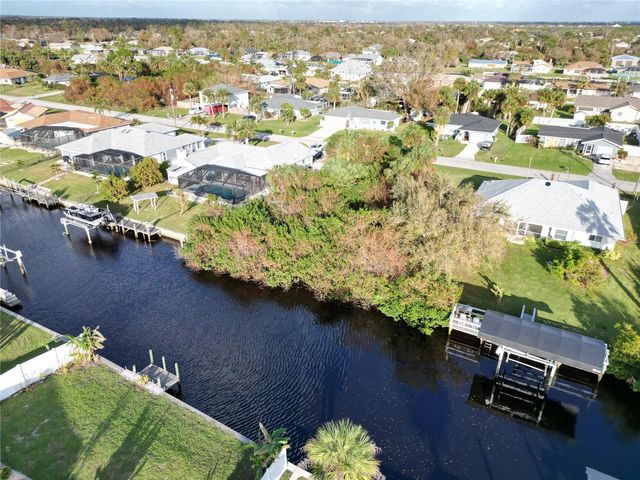 4194 YUCATAN CIRCLE, Port Charlotte, FL 33948