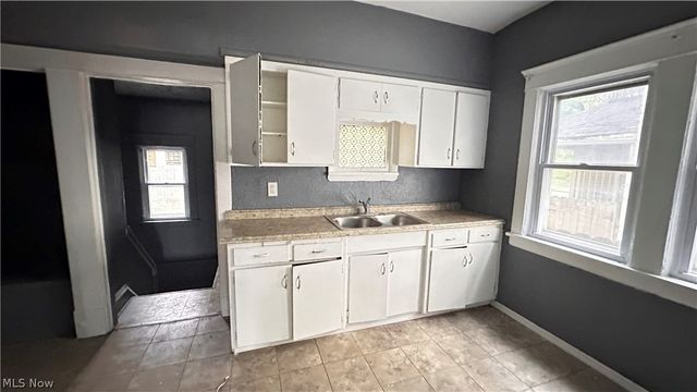11308 Durant Avenue, Cleveland, OH 44108