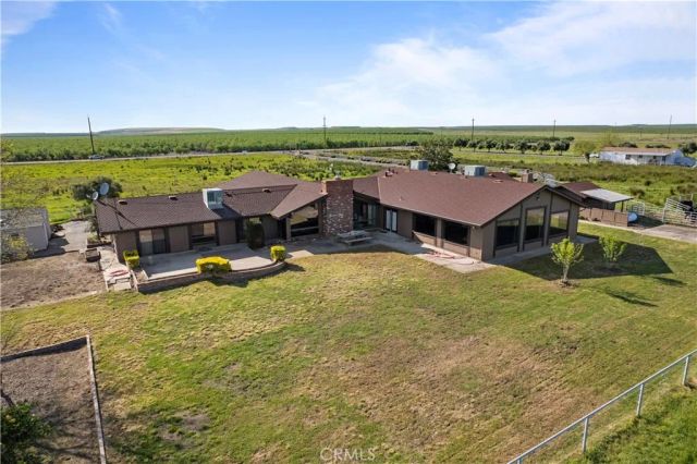 6922 G Street, Merced, CA 95340