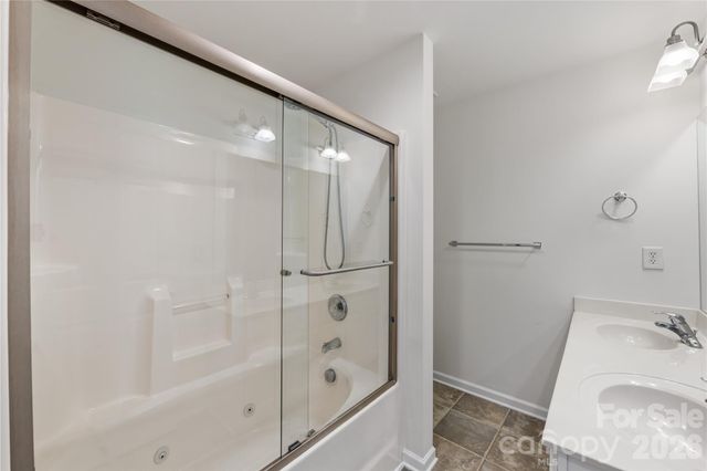 1127 Ilana Court, Charlotte, NC 28204