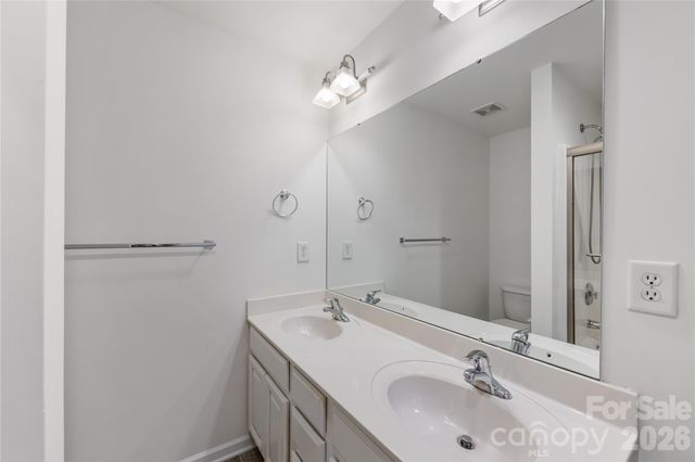 1127 Ilana Court, Charlotte, NC 28204