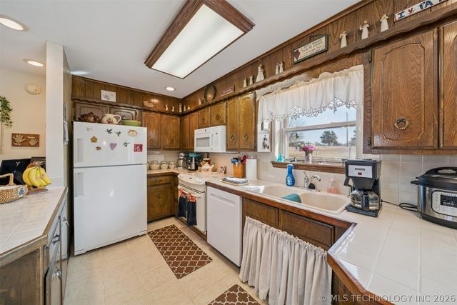 50250 S 36500 Road, Cleveland, OK 74020