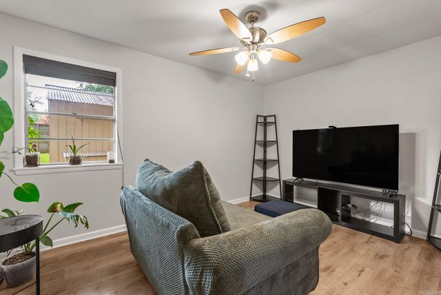 11 Stagecoach Road, Conway, AR 72034