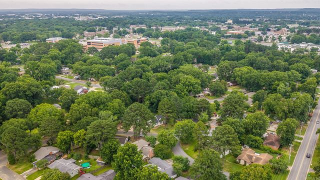 11 Stagecoach Road, Conway, AR 72034