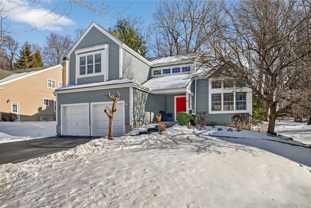 305 Rockwood Court, Yorktown Heights, NY 10598