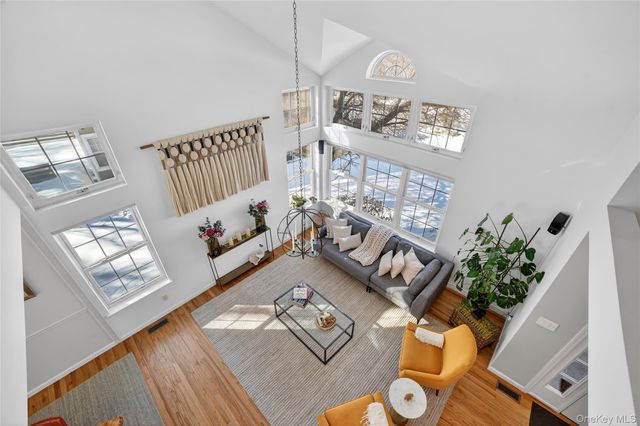 305 Rockwood Court, Yorktown Heights, NY 10598