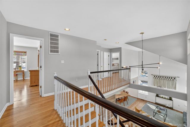 305 Rockwood Court, Yorktown Heights, NY 10598