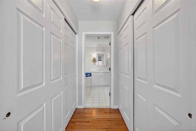 305 Rockwood Court, Yorktown Heights, NY 10598