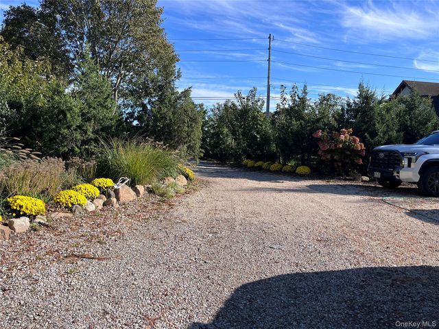 17525 County Road 48, Cutchogue, NY 11935