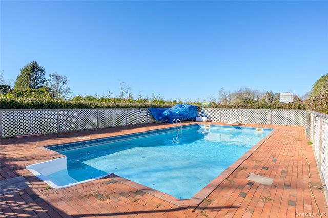 17525 County Road 48, Cutchogue, NY 11935