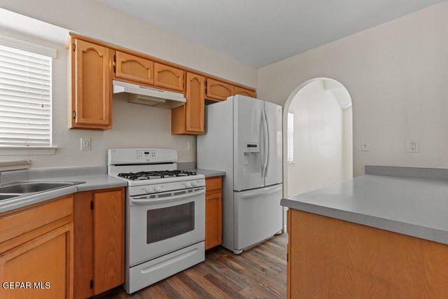 11823 Stone Castle Drive, El Paso, TX 79936