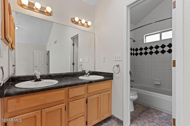 11823 Stone Castle Drive, El Paso, TX 79936