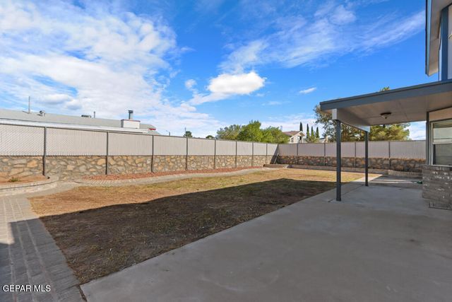 11823 Stone Castle Drive, El Paso, TX 79936