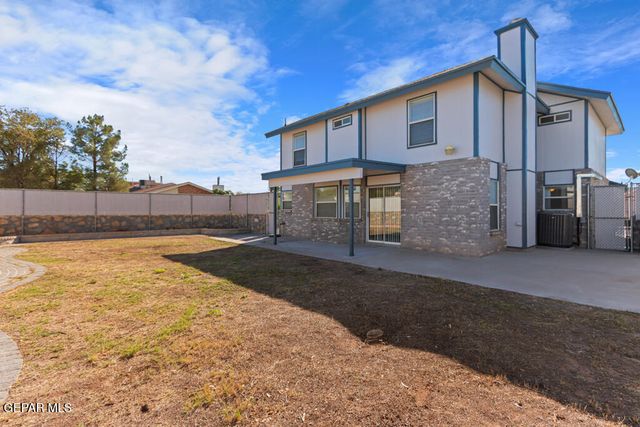 11823 Stone Castle Drive, El Paso, TX 79936