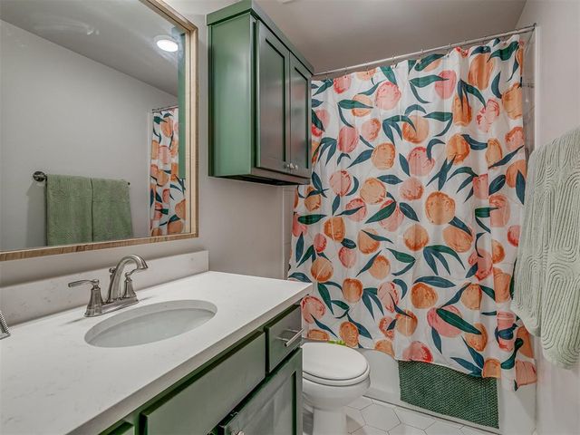 13316 Mesquite Trail, Yukon, OK 73099